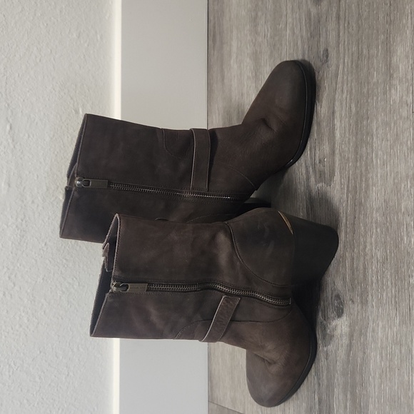 Michael Kors Leather Ashton Mid Bootie Brown Size 9.5 - Picture 3 of 7